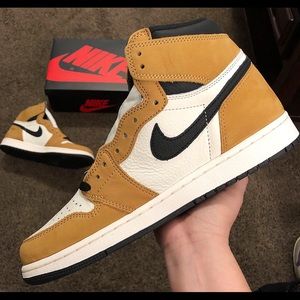 Jordan Retro 1 Rookie of the year size 9.5